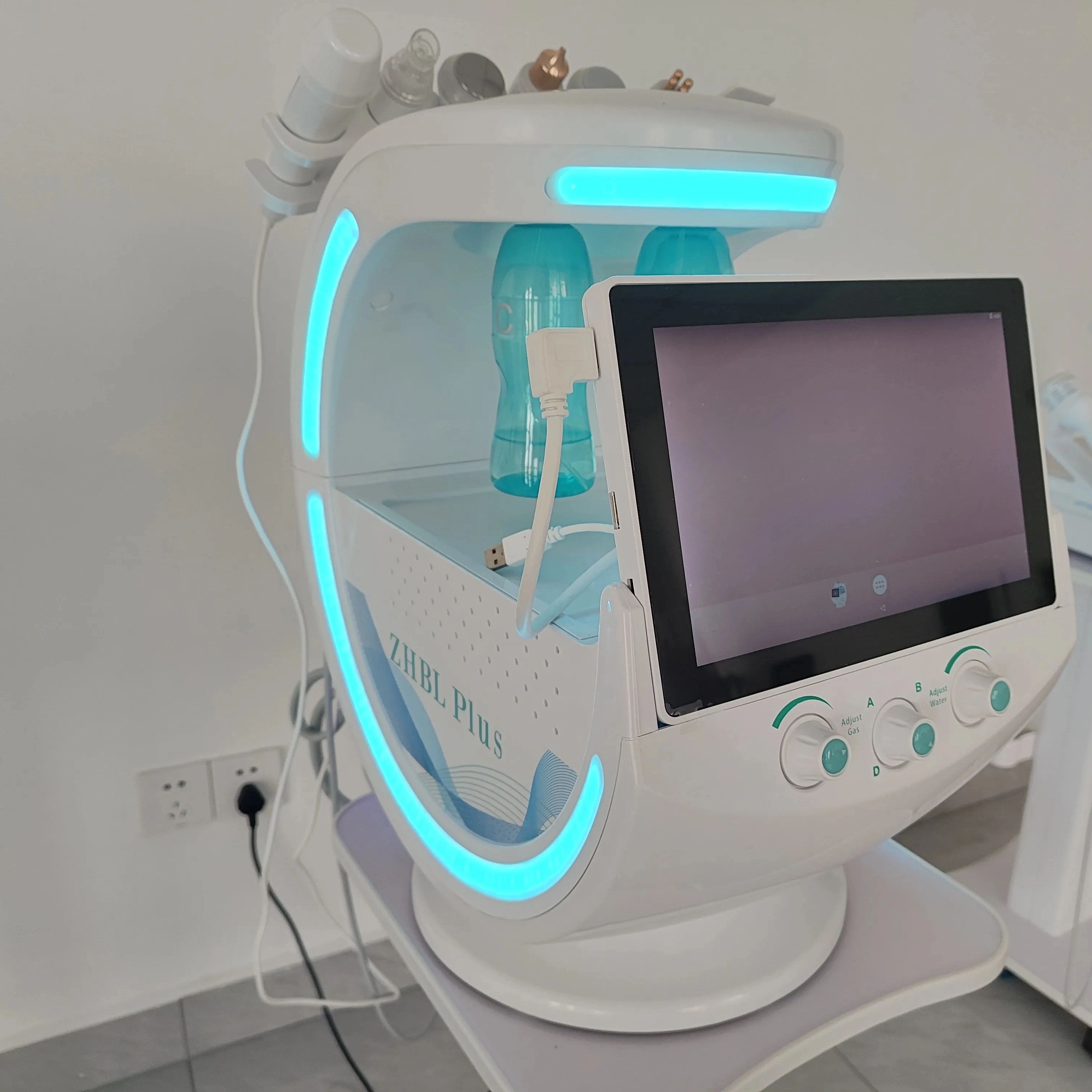 Smart Ice Blue plus 7-in-1 Hyd - Hydro Facial Machine 7 In 1 评论和价格