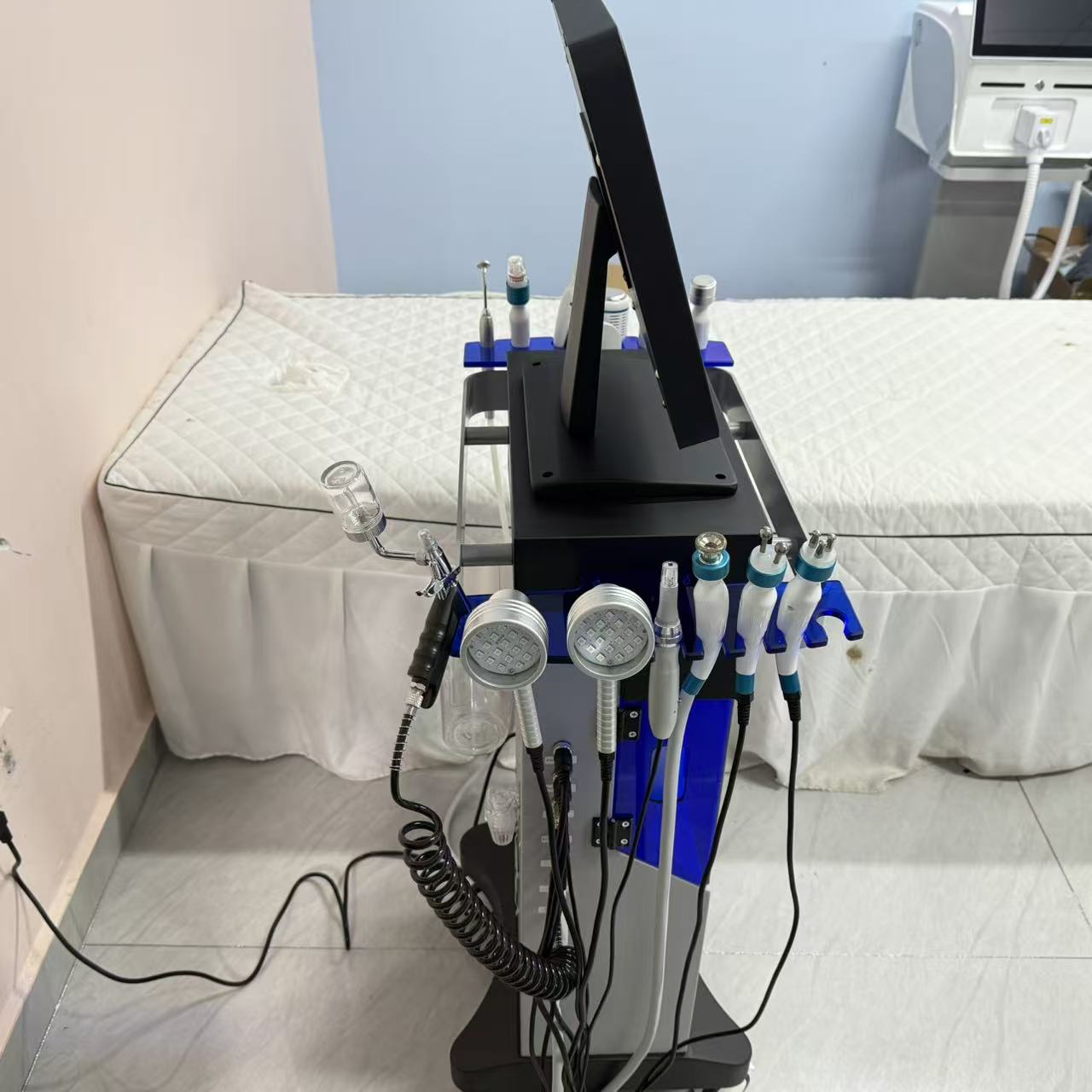 14-in-1 Hydra Aqua Multifuncti - Hydra Dermabrasion Aqua Peel Machine 评论和价格